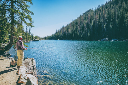 5 Techniques de pêche en rivière à maîtriser