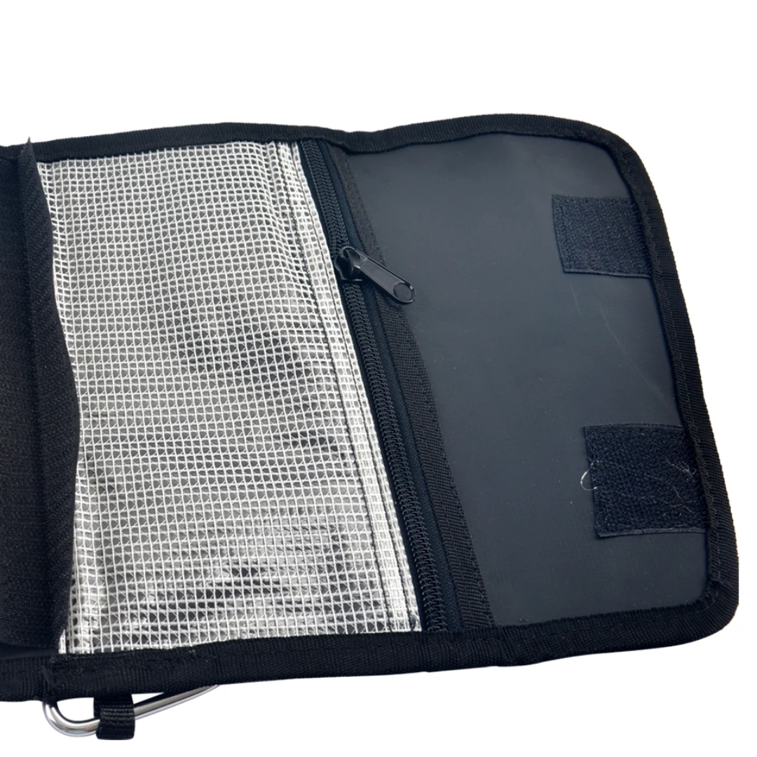 Pochette d’Appâts Compacte et Organisée